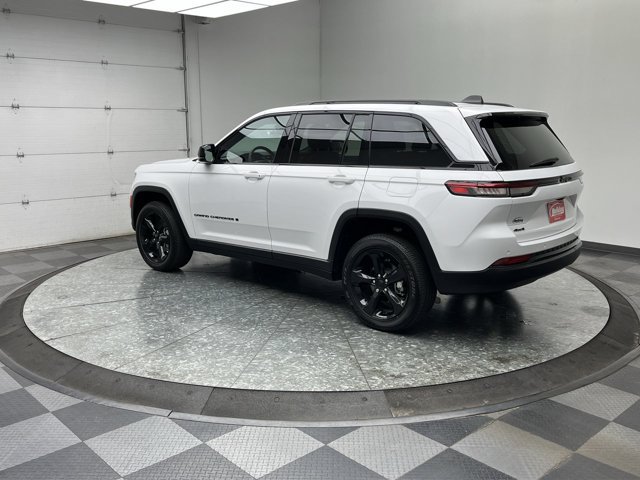 jeep grand cherokee 2024 1C4RJHAG8RC141943 image jeep grand cherokee 2024 1C4RJHAG8RC141943 image